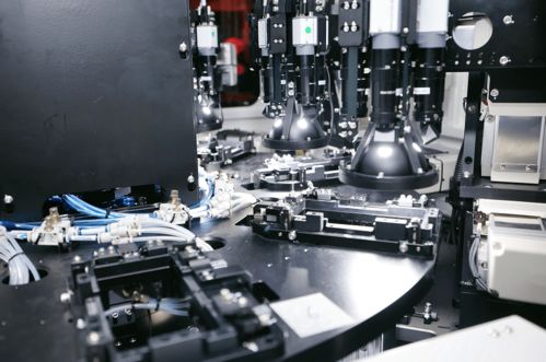 工業富聯控股子公司發布全自動機器視覺檢測新產品，引領電子產品智造升級